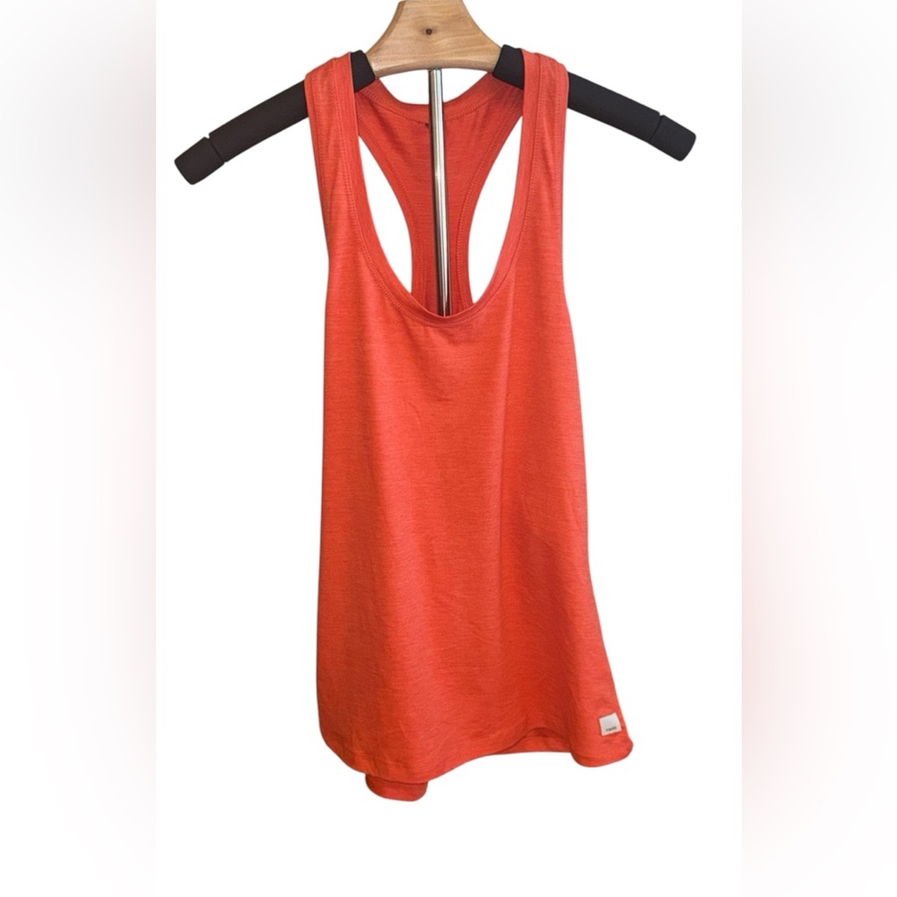 Vuori Lux Performance Tank